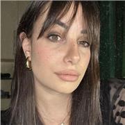 Sei alla ricerca di una persona disponibile ?  Sono una studentessa solare e disponibile pronta ad aiutarti !